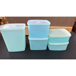 Tupperware  Storage contains Vintage Lot of 5 Blue# 312, 311  and 1311 with lids